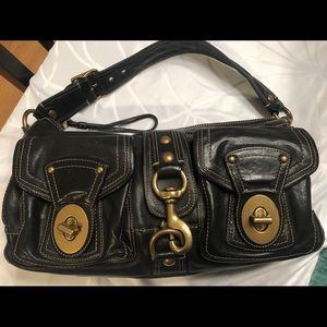 Genuine Coach leather shoulder bag.
